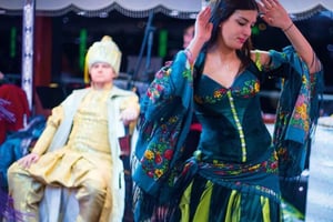 Istanbul: Bosphorus Dinner Cruise with Entertainment