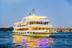 Istanbul: Dinner Cruise and Entertainment with Private Table