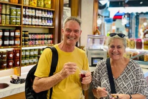 Istanbul: Guided Food Tour with Ferry Ride