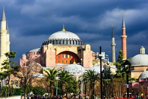 Istanbul: Private Sightseeing Tour in Multiple Languages