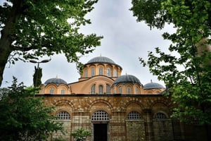 Istanbul Revealed: Historic Pathways and Bosphorus Serenity