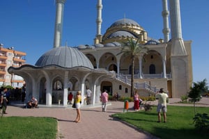 Manavgat River Cruise and Bazaar Tour w/ Lunch
