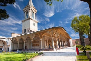 Topkapi Palace, Harem, & Hagia Irene Entry Ticket and Audio