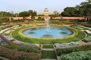 De Deli: passeio privado pelo Taj Mahal e pela cidade de Agra num SUV