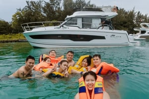 Jakarta: Private Yacht Trip to Sepa Island with Snorkeling