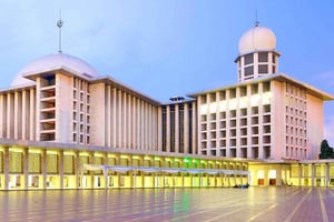 Джакарта: Экскурсия на целый день. Гид говорит по-японски