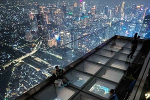 Yakarta: Entrada a la plataforma de observación Thamrin Nine