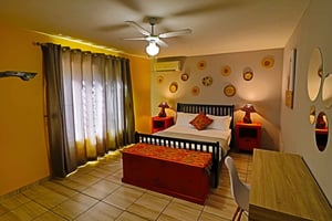 ヨハネスブルグ発、低予算のクルーガー＆パノラマ数日ツアーをご案内します