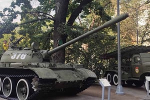 Алматы: экскурсия по местам Второй мировой войны с входом в музей