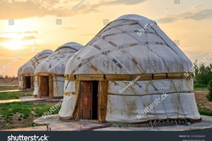 Kamperen in Kazachse yurts, paardrijden, barbecue uit Almaty