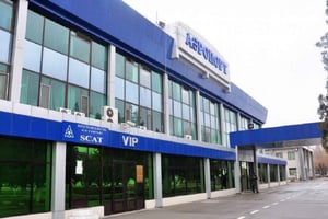 Shymkent: Lentokenttäkuljetus kaupungin keskustaan / keskustasta