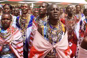 Giraffencentrum, olifantenweeshuis en Bomas van Kenia Tour