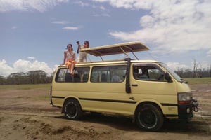 Passeio de carro no Parque do Lago Nakuru e passeio de barco no Lago Naivasha