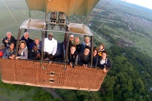 Maasai Mara: Safari med varmluftsballong och champagnefrukost