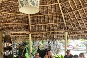 Mombasa: Utflykt till Bombolulu Cultural Center med dansshow