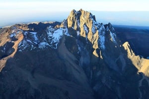 Mont Kenya : randonnée guidée sur l'itinéraire Sirimon