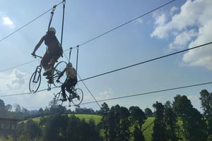 ナイロビ：ケニアでの純粋なアドレナリン アドベンチャーの 1 日