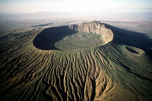 Nairobi: Heldagstur til Mount Longonot med båttur