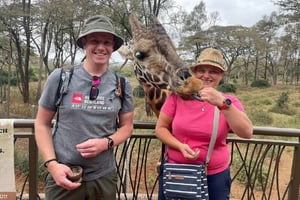Nairobi: Giraffcenter, babyelefant- och pärlfabrikstur