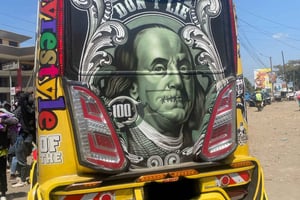 Найроби: сафари на матату, парк Ухуру и экскурсия по городу с крыши KICC