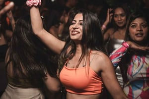 Nairobi: Thika Road Matatu Ride & Pub Crawl