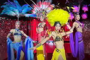 Koh Samui: Paris Follies Cabaret Show Entry with Drinks