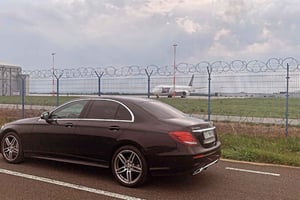 Vom Flughafen Kattowitz oder Pyrzowitz: Transfer nach Kraków