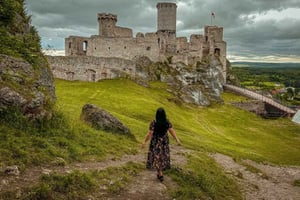 From Krakow: Ojców National Park and Ogrodzieniec Castle