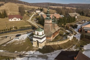 From Kraków: UNESCO Wooden Churches Guided Tour