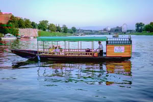 Krakow: Early Bird Vistula River Sightseeing Cruise