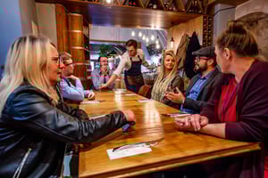 Kraków: Wycieczka z przewodnikiem po winiarniach z degustacjami i przekąskami