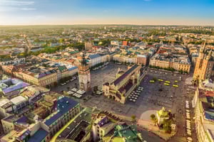 Krakow: Old Town Audio-Guided Walking Tour with Headset