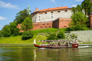 Krakow: Vistula River Cruise with Views of Wawel Hill