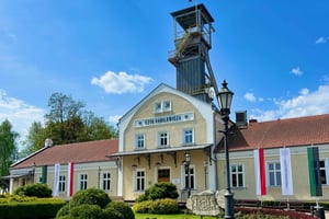 Depuis Cracovie : visite guidée de la mine de sel de Wieliczka avec billet d'entrée
