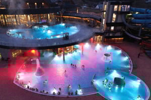 Krakow: Zakopane Tour Local Tasting, Cable Car & Hot Springs