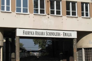 Schindler's Factory + Ghetto in Krakow and Wieliczka Tour