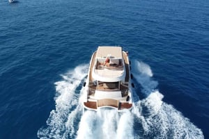 Puerto del Carmen : visite privée en catamaran au coucher du soleil avec boissons