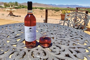 Maisemallinen aavikkoviini, tislaamokokeiluja/panimo/RT66 ja lounas