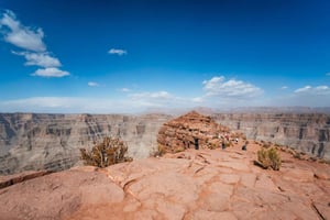 Vegas: Grand Canyon West Rim Tour & Hoover Dam Photo Stop