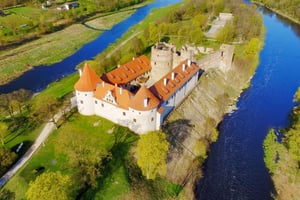 Fra Riga: Rundale palass og Bauska slott tur og tilbake.
