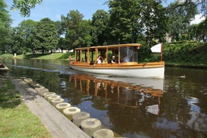Visite touristique de Riga en bateau sur le canal