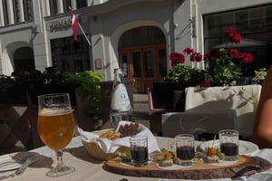 Sabores de Riga: Tour gastronómico, histórico e jóias escondidas