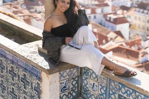 Alfama: Unforgettable Photoshoot Experience with a Local