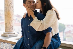 Alfama: Unforgettable Photoshoot Experience with a Local