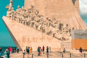 Belem Beyond: History, Culture, Taste & Trendy Trails