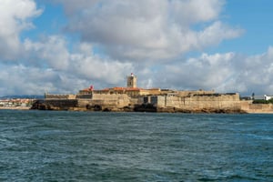 Boat tour: charming Cascais Coast to Lisbon lighthouse