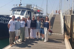 Cascais: Sunset Cruise to Lisbon with Open Bar