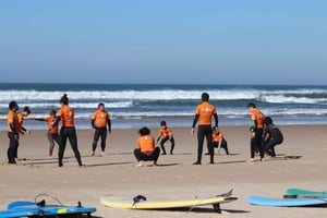 Duckdive - Surf Class in Caparica