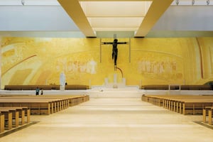 Fátima Express Sanctuary: The Spiritual Heart of Portugal in a few hours