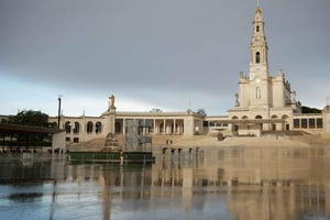 Fátima Spiritual Tour with Souvenir &Shepherds Village Visit
